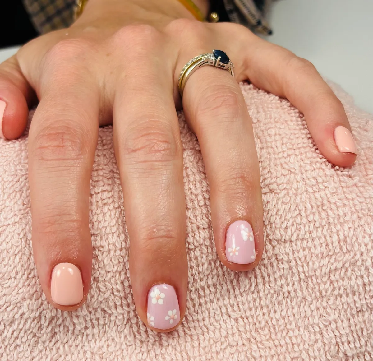 Semi-permanent renforcé, nail art